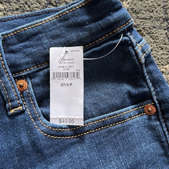 Gap Shorts (4/27P) - Picture 5 of 6